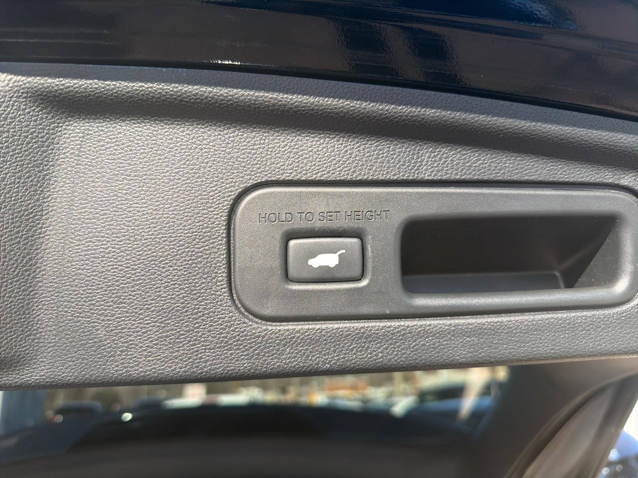 Acura MDX SH-AWD w/Technology Package 2023