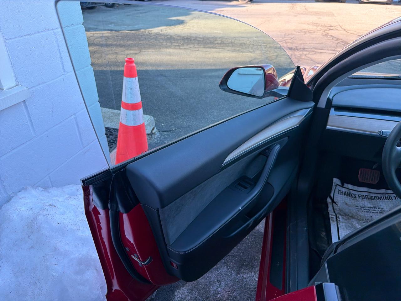 Tesla Model 3 Sedan 2023