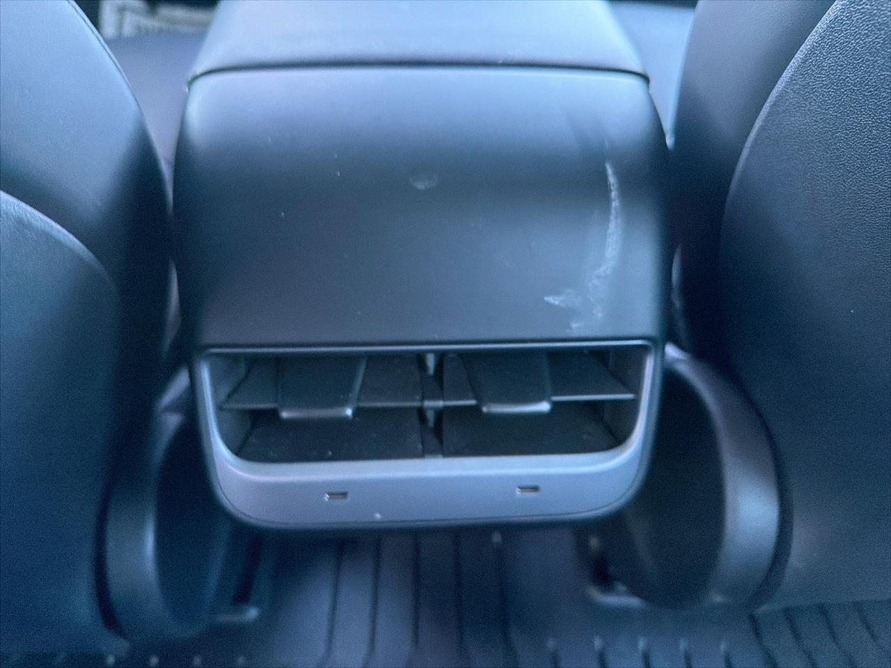 Tesla Model 3 Sedan 2023