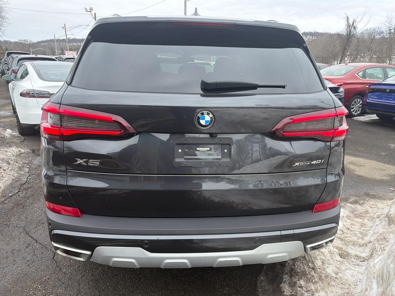 BMW X5 xDrive40i Sports Activity Vehicle 2023