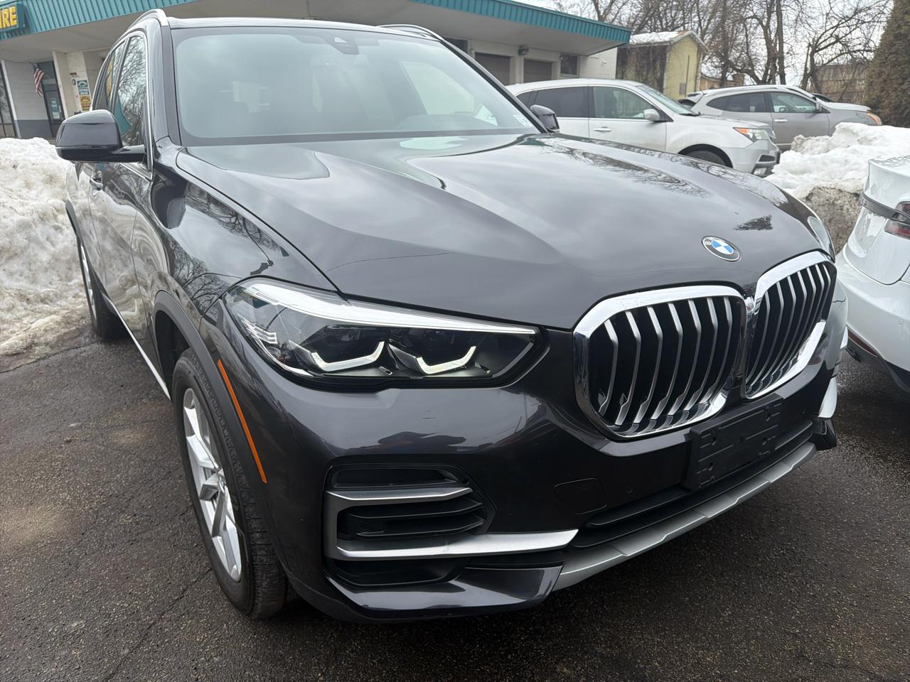 BMW X5 xDrive40i Sports Activity Vehicle 2023