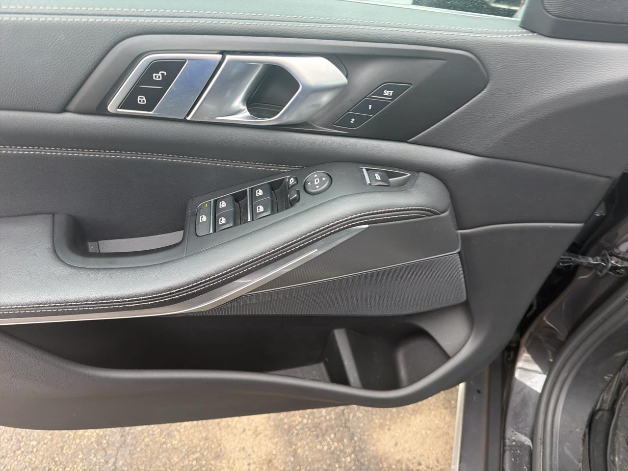 BMW X5 xDrive40i Sports Activity Vehicle 2023