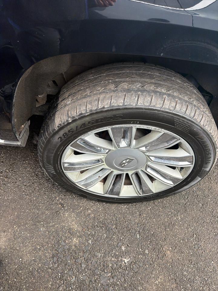 Cadillac Escalade ESV  2020