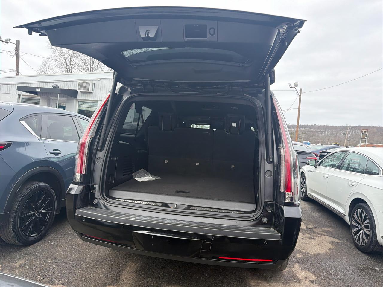 Cadillac Escalade ESV  2020