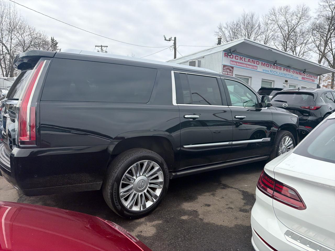 Cadillac Escalade ESV  2020