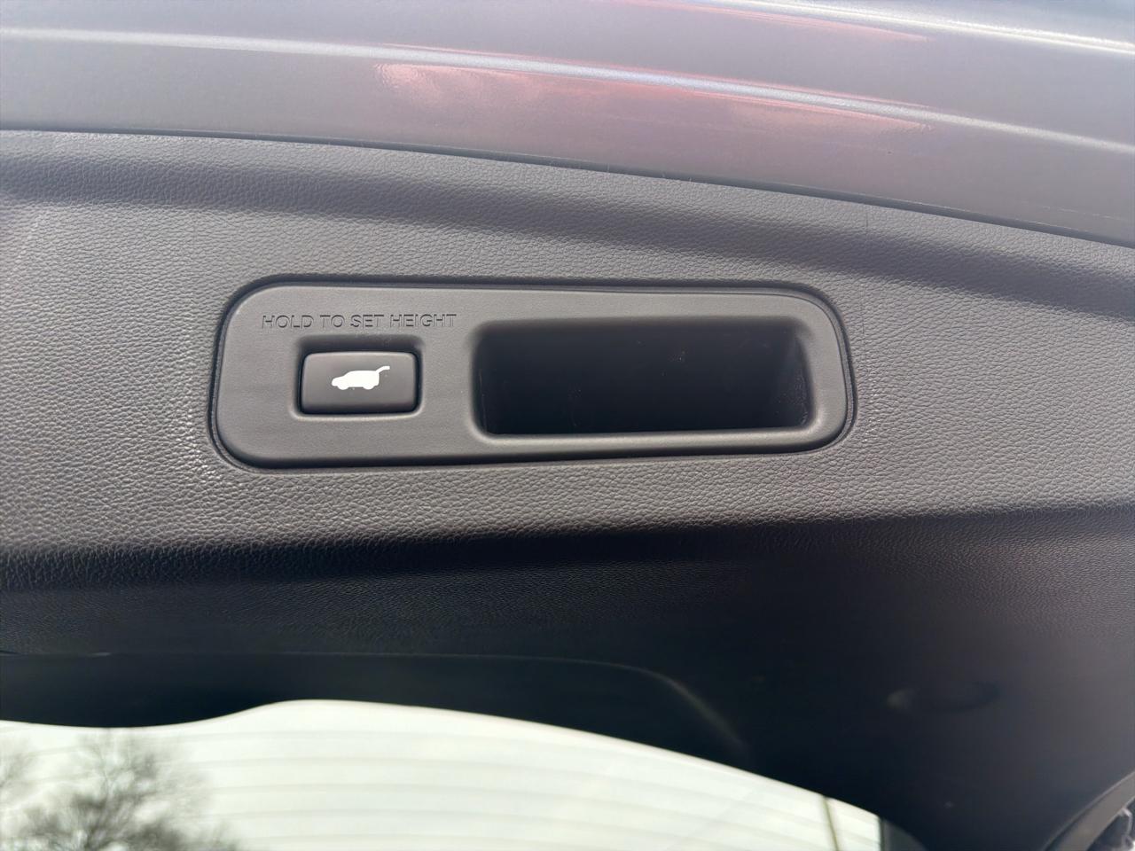 Acura MDX SH-AWD w/Technology Package 2023