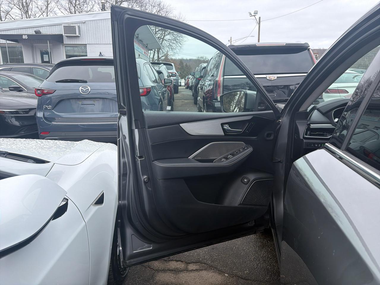 Acura MDX SH-AWD w/Technology Package 2023