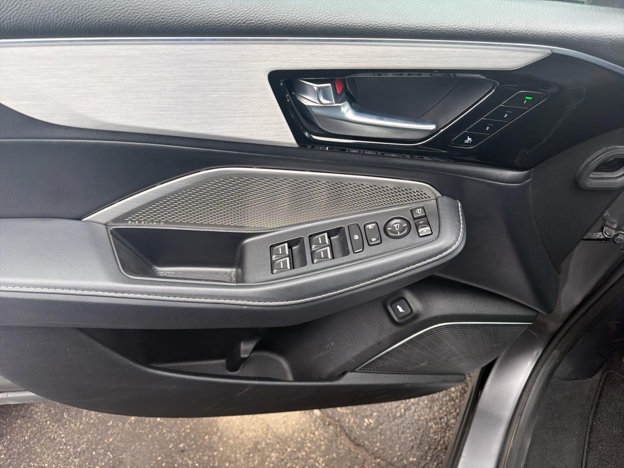 Acura MDX SH-AWD w/Technology Package 2023