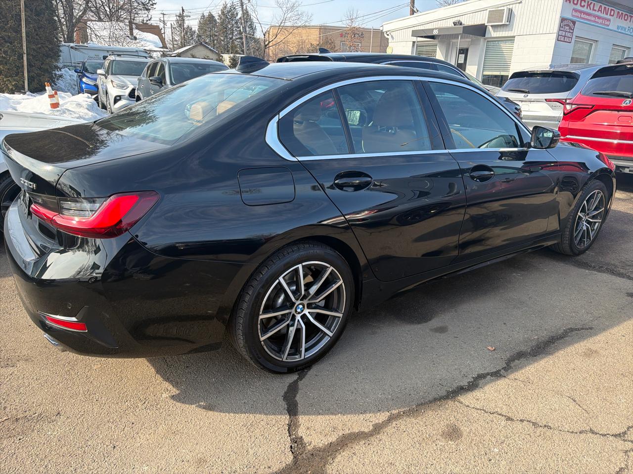 BMW 3 Series 330i xDrive Sedan North America 2022