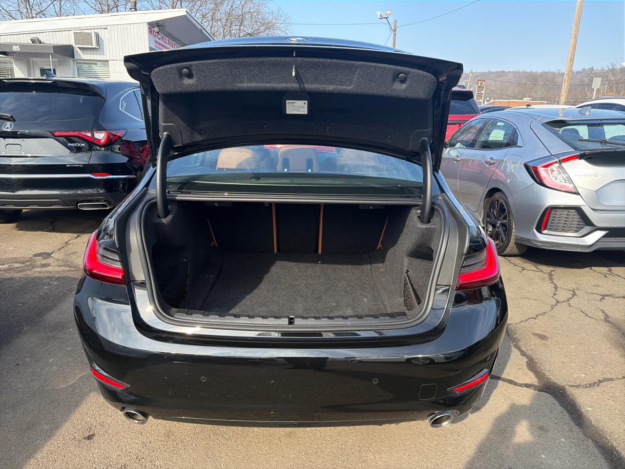 BMW 3 Series 330i xDrive Sedan North America 2022