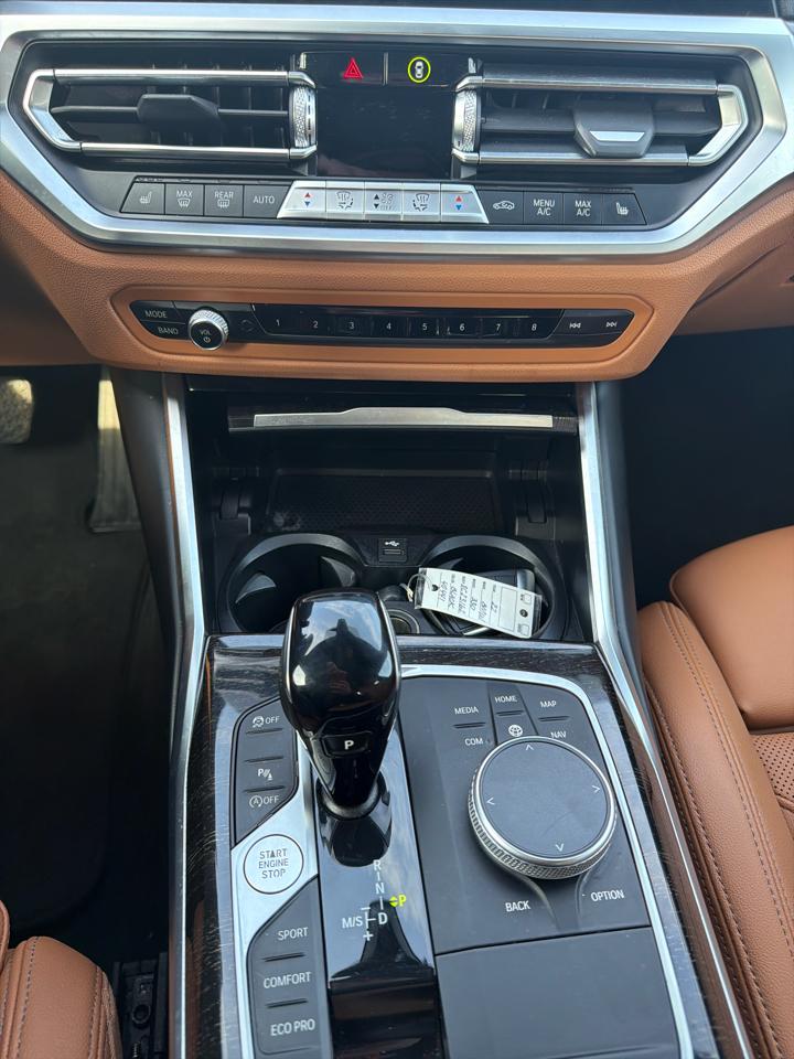 BMW 3 Series 330i xDrive Sedan North America 2022