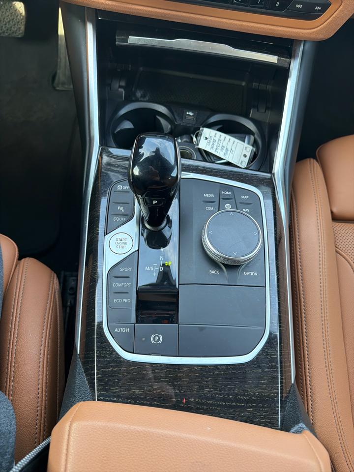 BMW 3 Series 330i xDrive Sedan North America 2022