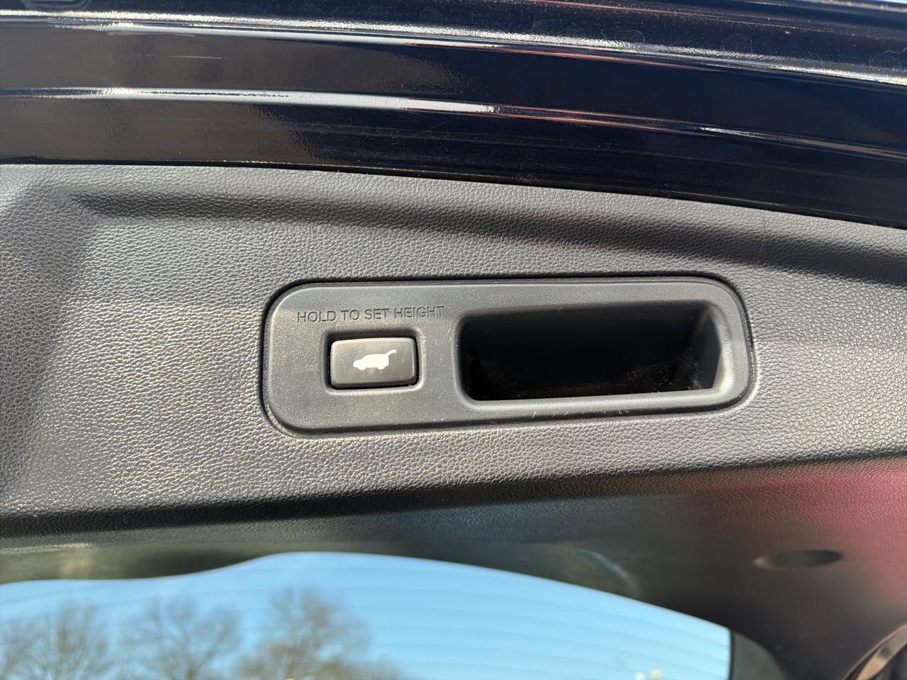 Acura MDX SH-AWD 2023