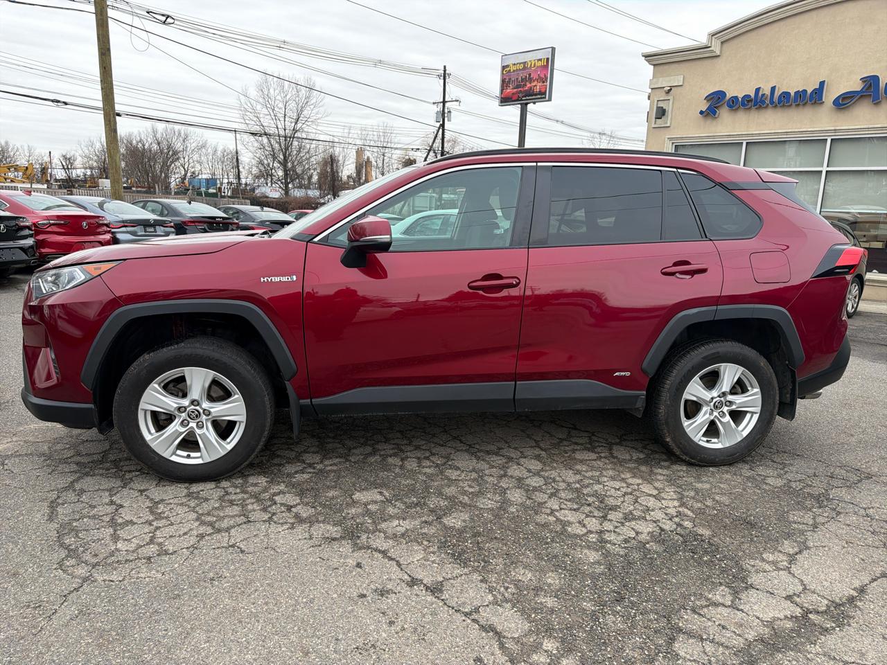 Toyota RAV4 Hybrid XSE AWD (Natl) 2021