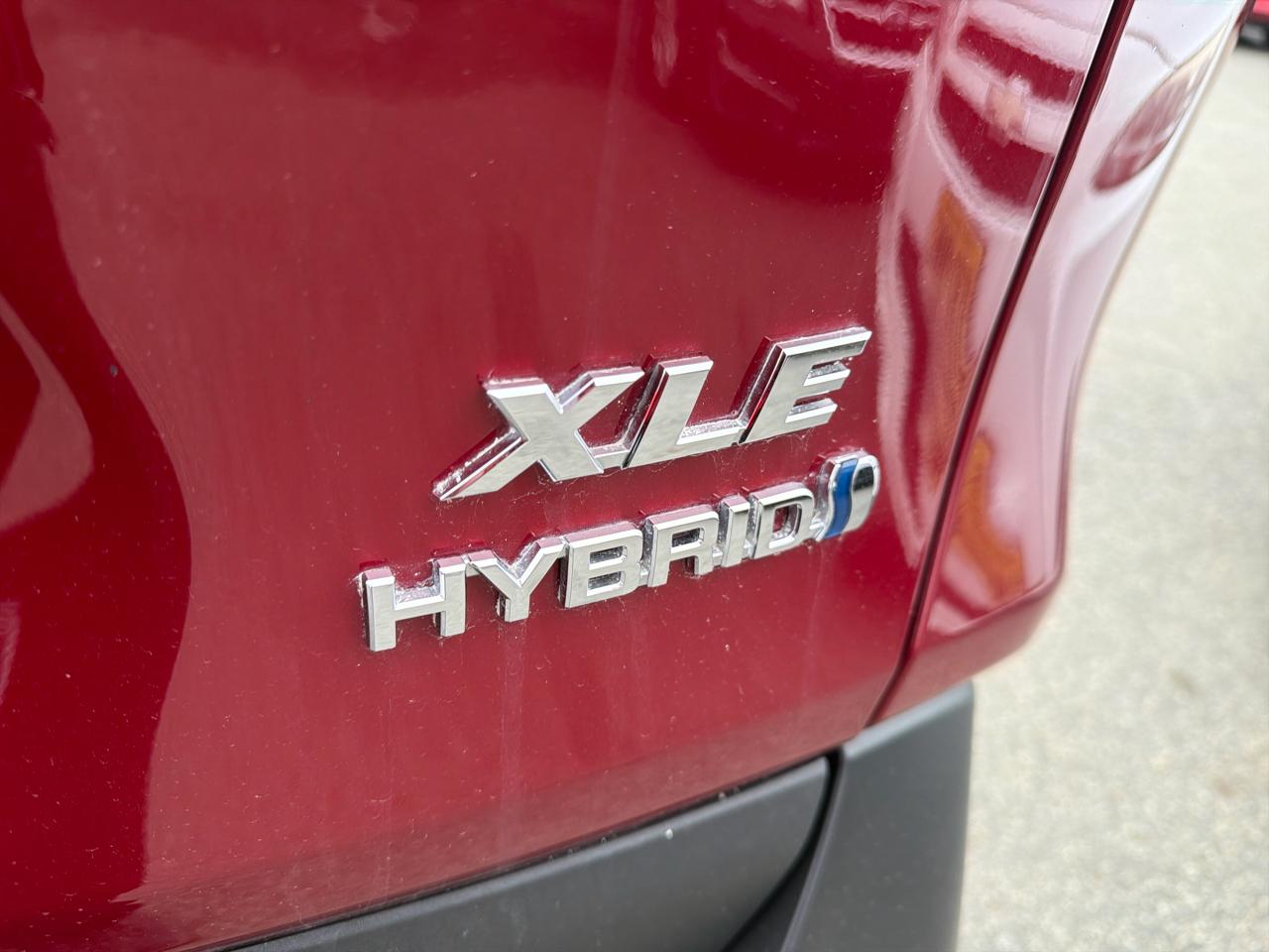 Toyota RAV4 Hybrid XSE AWD (Natl) 2021