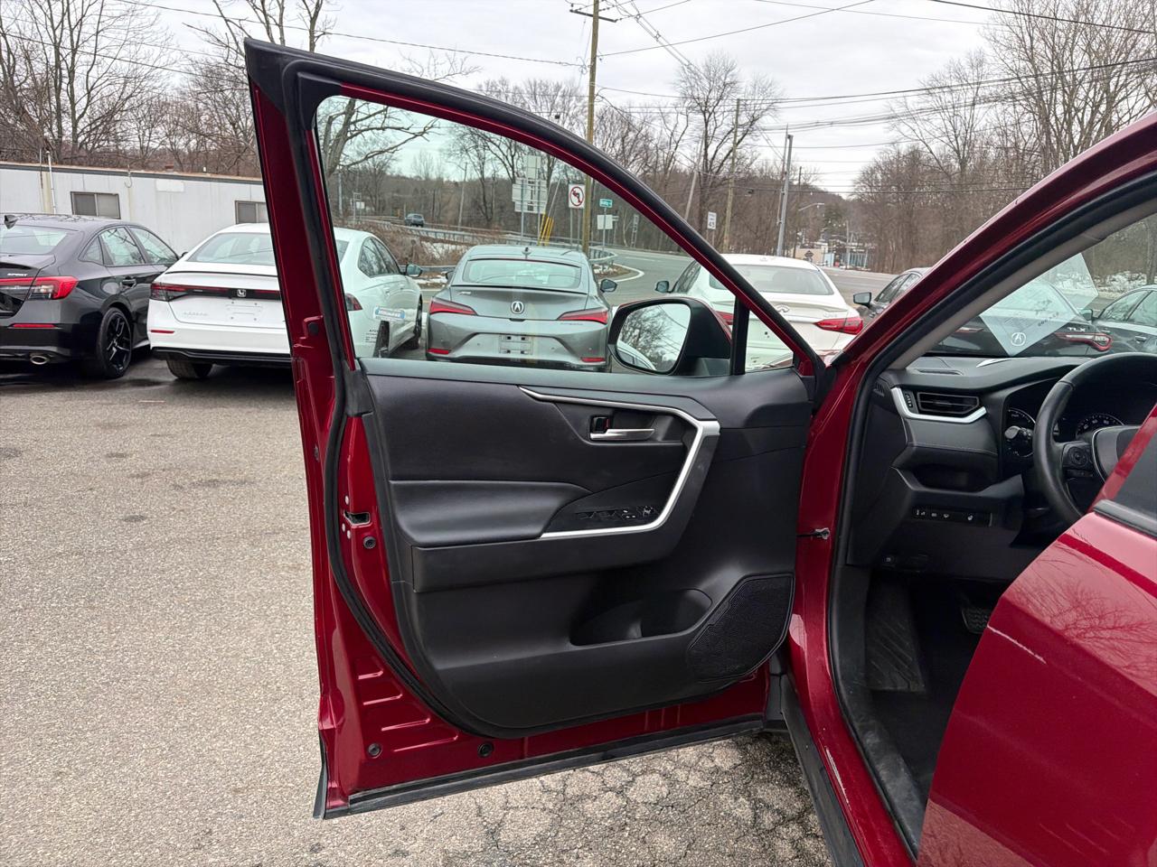 Toyota RAV4 Hybrid XSE AWD (Natl) 2021