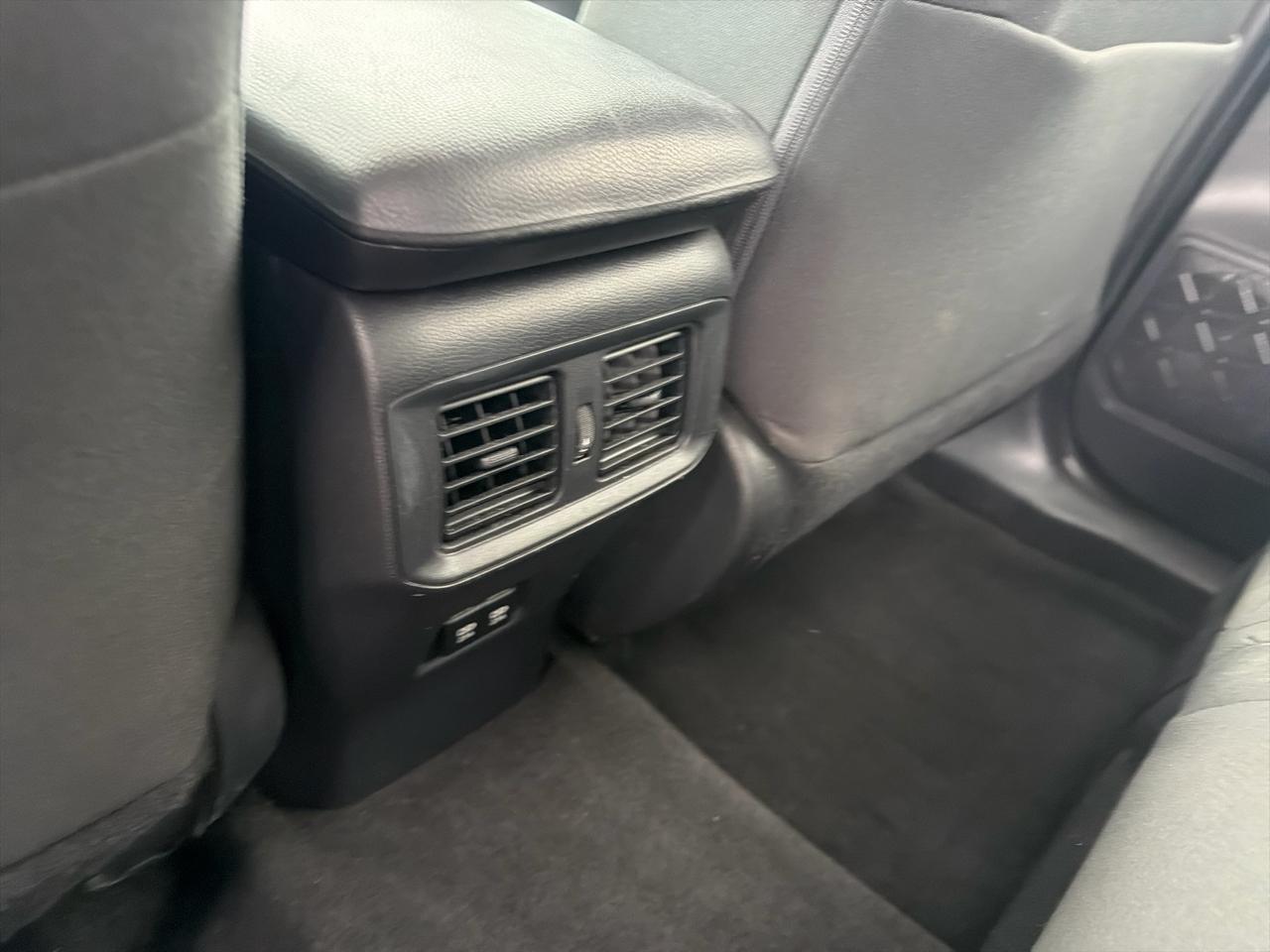 Toyota RAV4 Hybrid XSE AWD (Natl) 2021