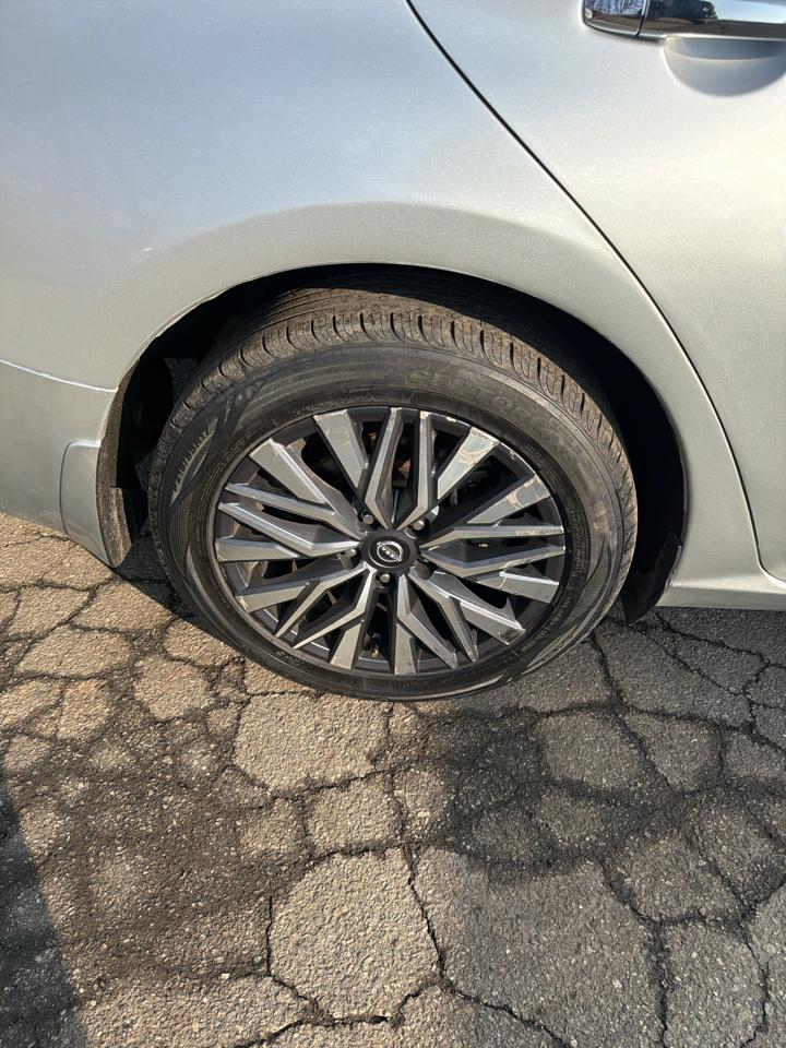 Nissan Altima 2.5 SV AWD Sedan 2023