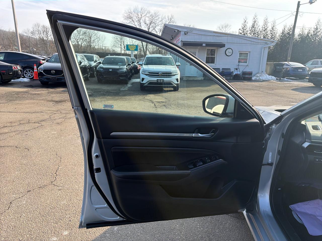 Nissan Altima 2.5 SV AWD Sedan 2023