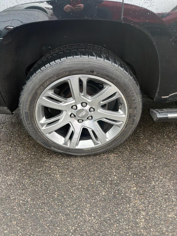 Cadillac Escalade 4WD 4dr Premium Luxury 2017