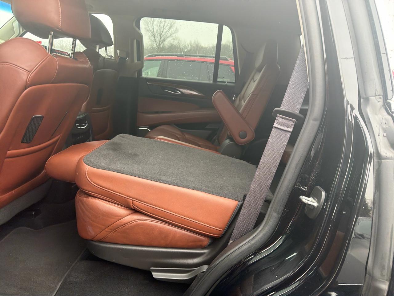 Cadillac Escalade 4WD 4dr Premium Luxury 2017