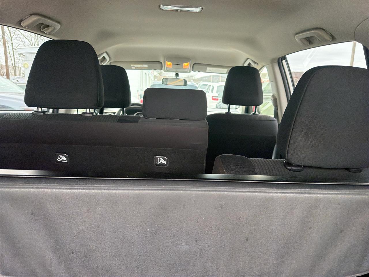 Toyota RAV4 AWD 4dr LE (Natl) 2016