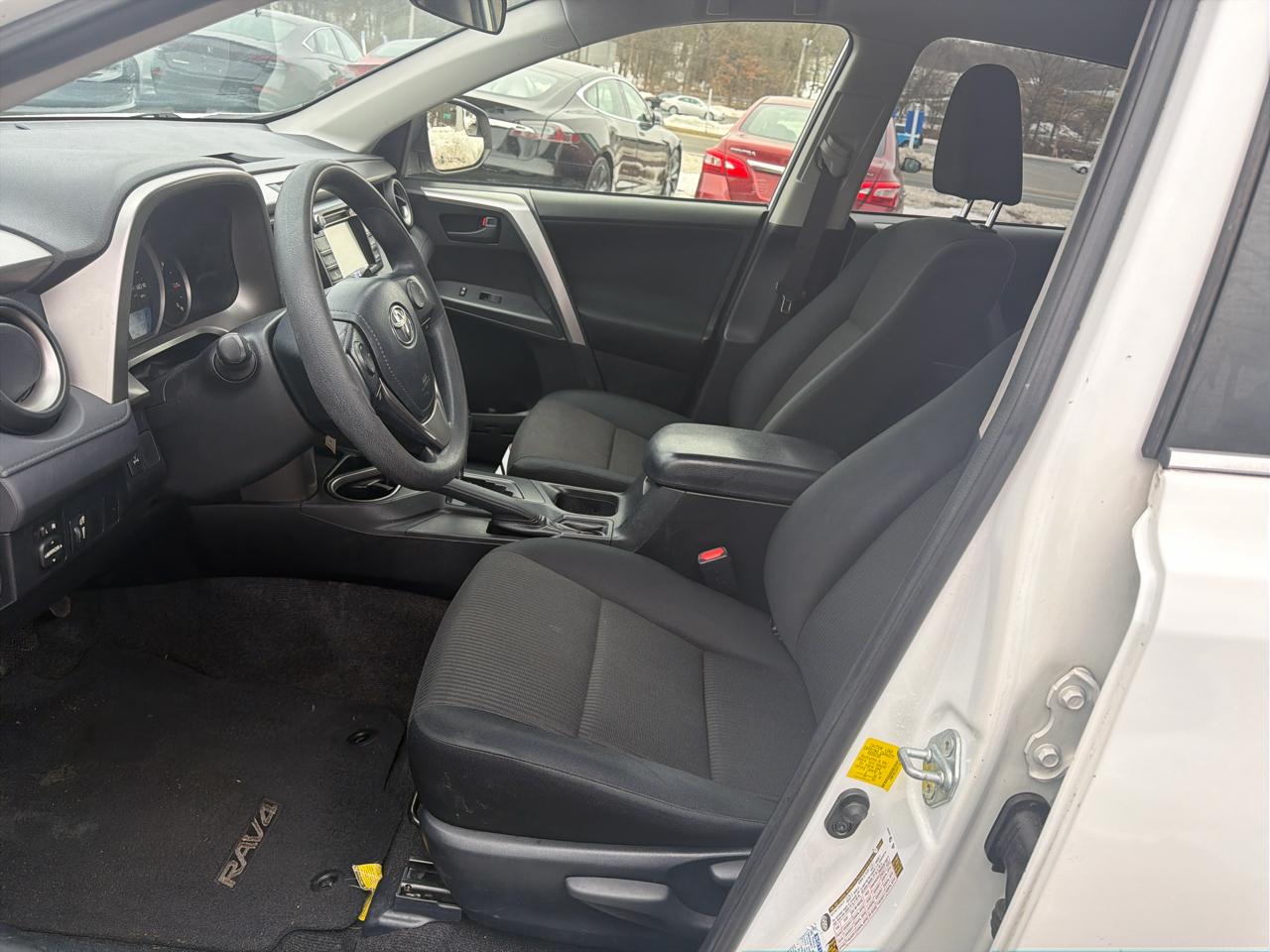 Toyota RAV4 AWD 4dr LE (Natl) 2016