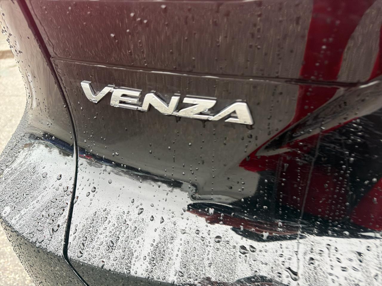 Toyota Venza Limited AWD (Natl) 2022