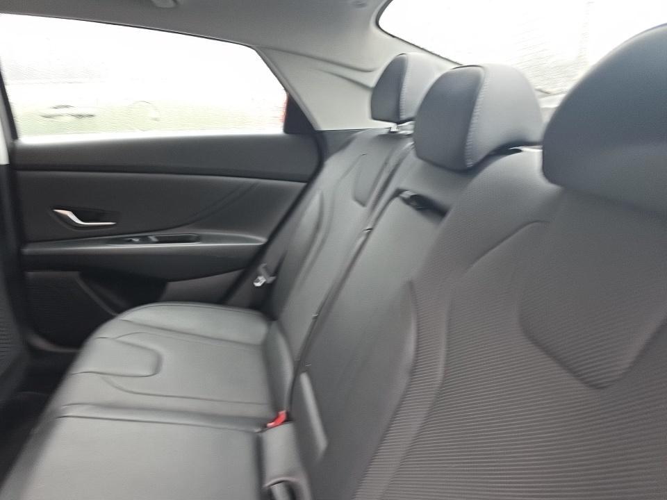 Hyundai Elantra Limited IVT 2023