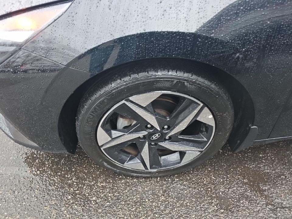 Hyundai Elantra Limited IVT 2023