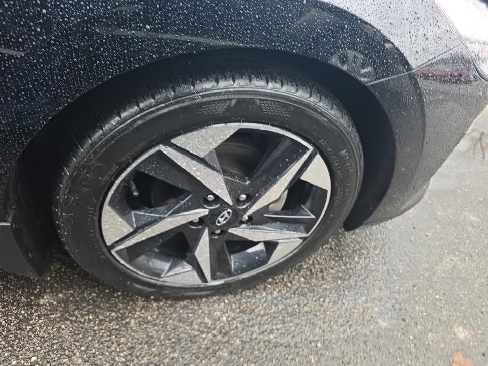 Hyundai Elantra Limited IVT 2023