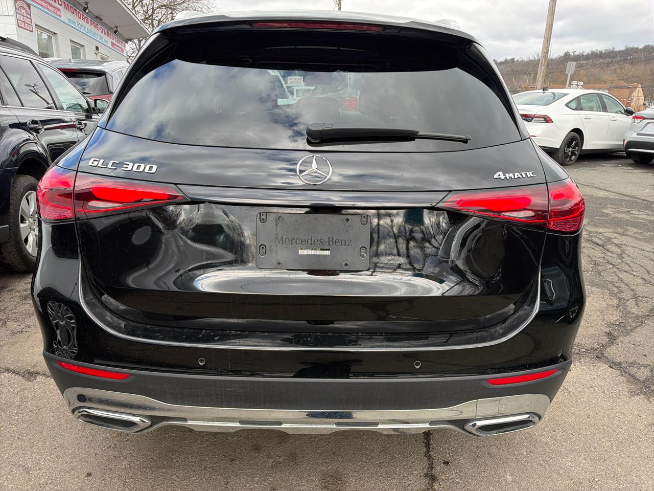 Mercedes-Benz GLC GLC 300 4MATIC SUV 2023