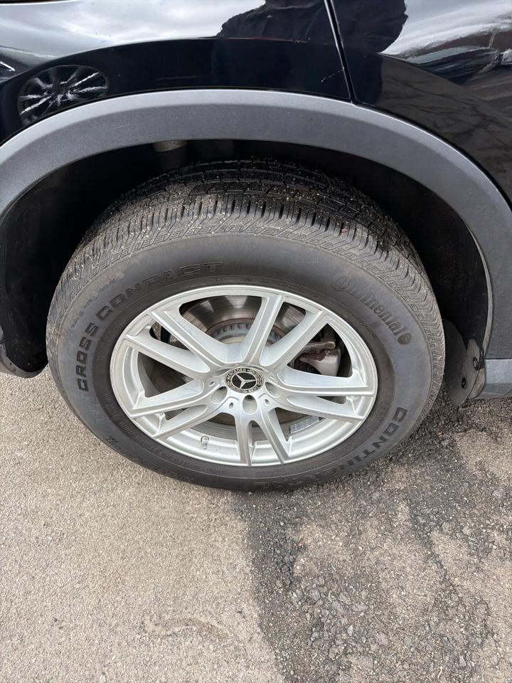 Mercedes-Benz GLC GLC 300 4MATIC SUV 2023