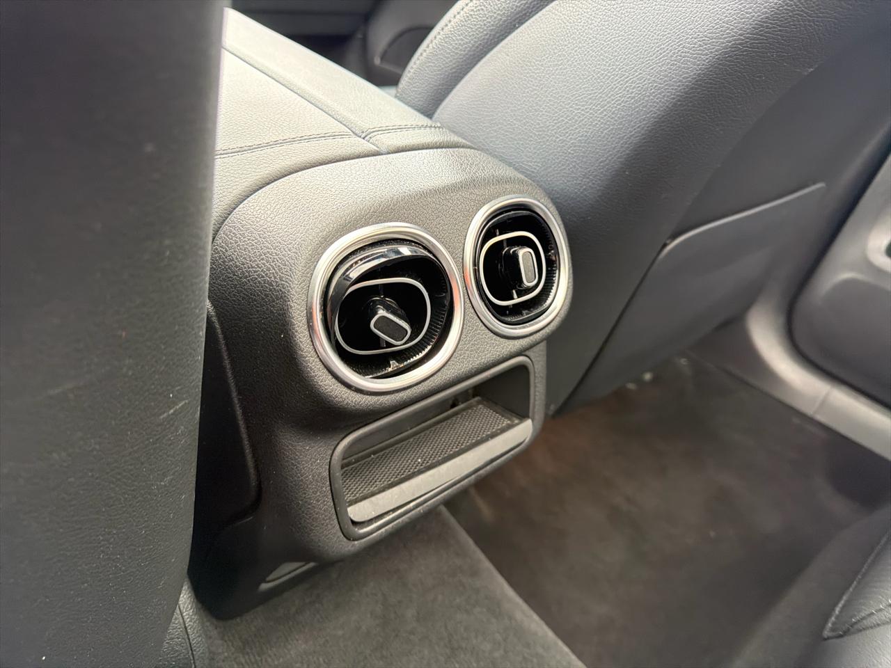 Mercedes-Benz GLC GLC 300 4MATIC SUV 2023