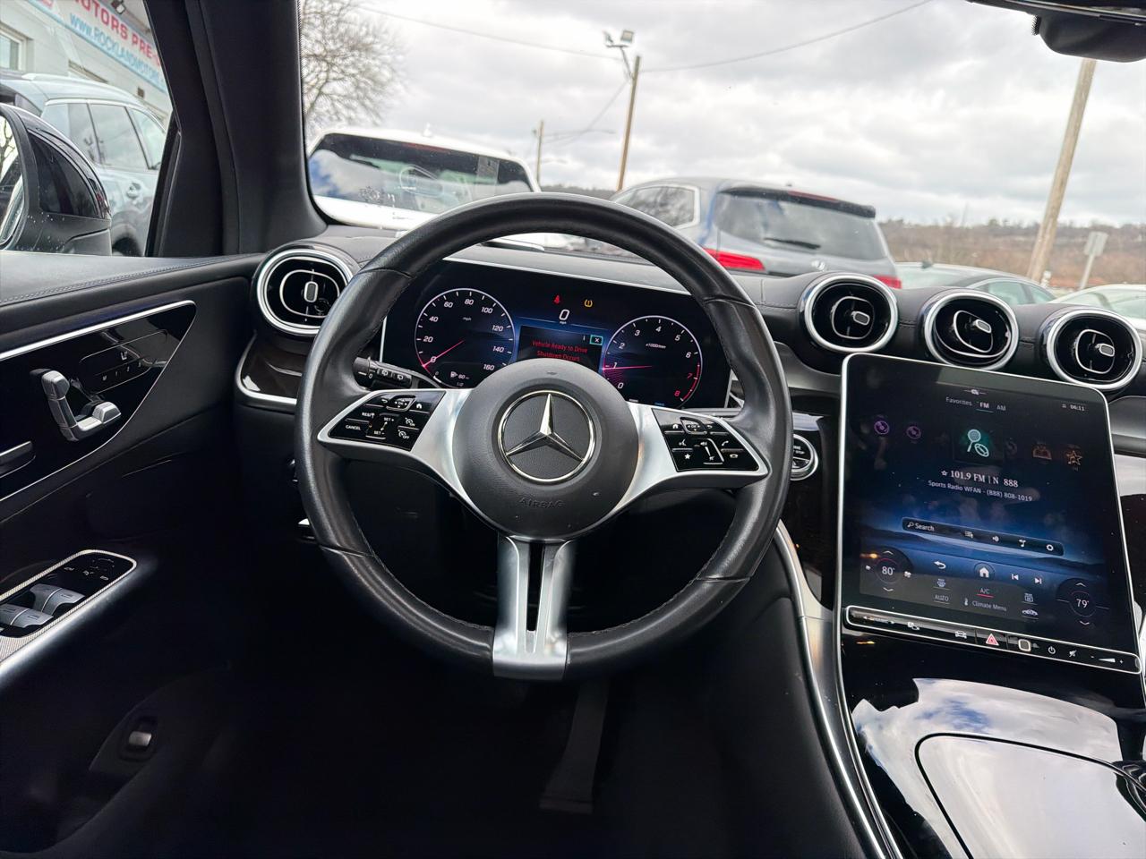 Mercedes-Benz GLC GLC 300 4MATIC SUV 2023