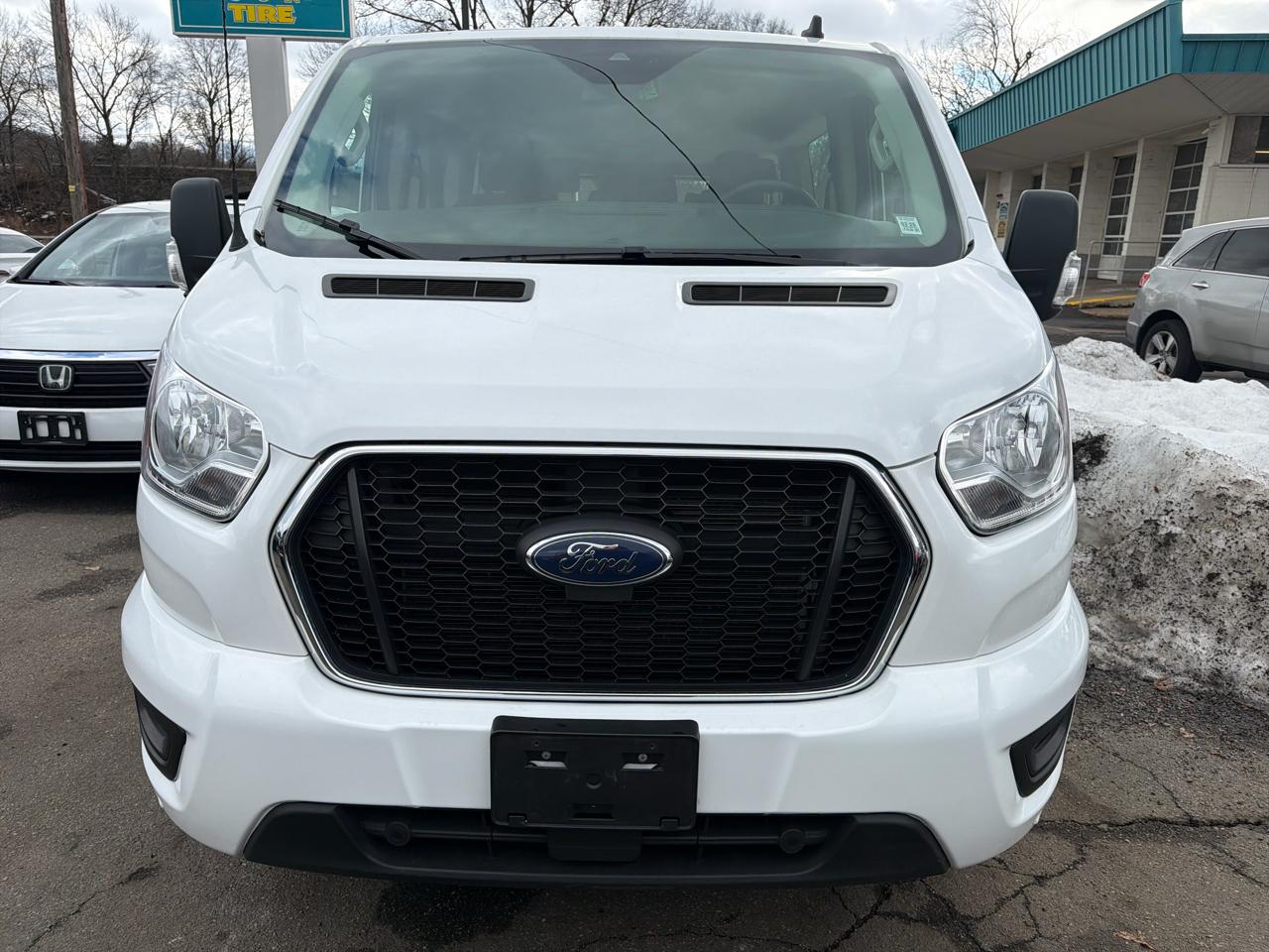 Ford Transit Passenger Wagon T-350 148" Low Roof XLT RWD 2021