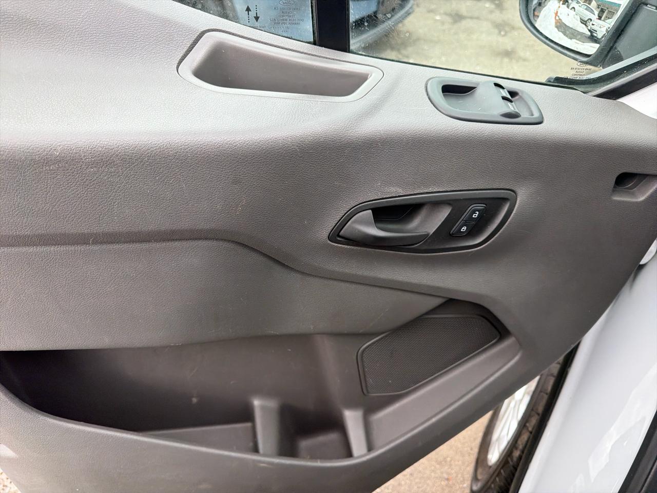 Ford Transit Passenger Wagon T-350 148" Low Roof XLT RWD 2021