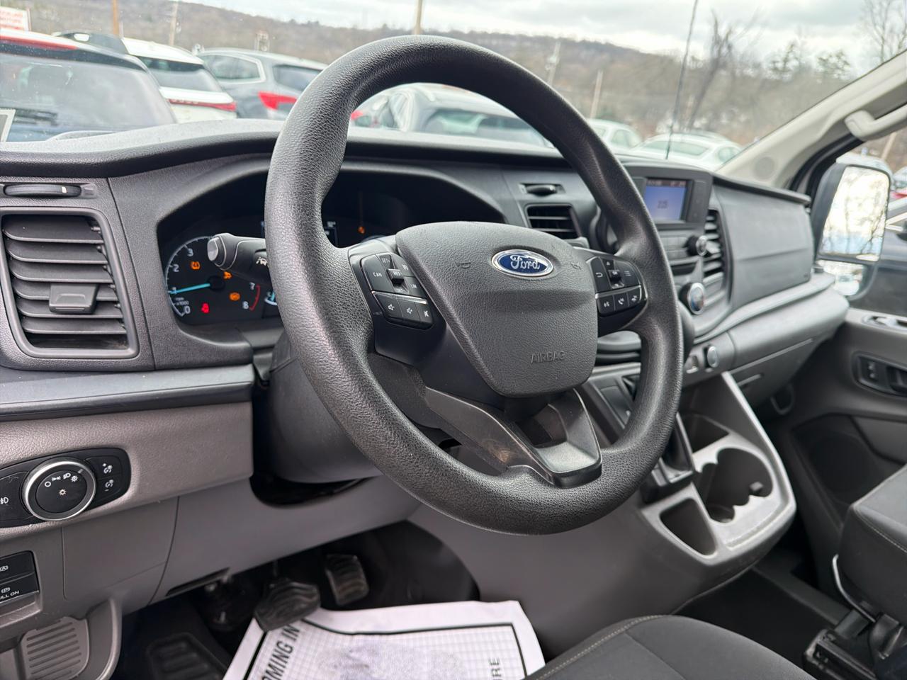 Ford Transit Passenger Wagon T-350 148" Low Roof XLT RWD 2021