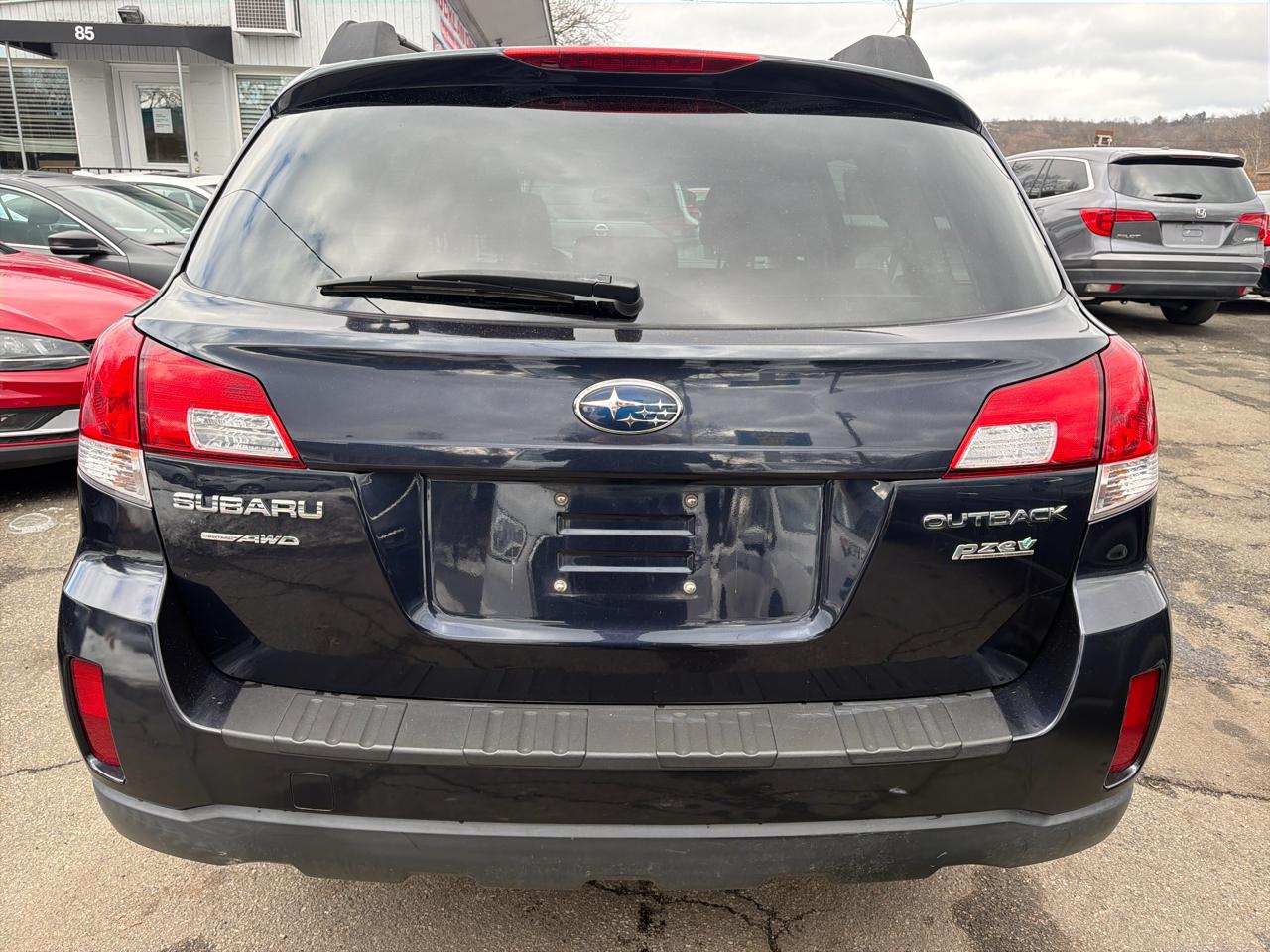 Subaru Outback 4dr Wgn H4 Auto 2.5i Premium 2012