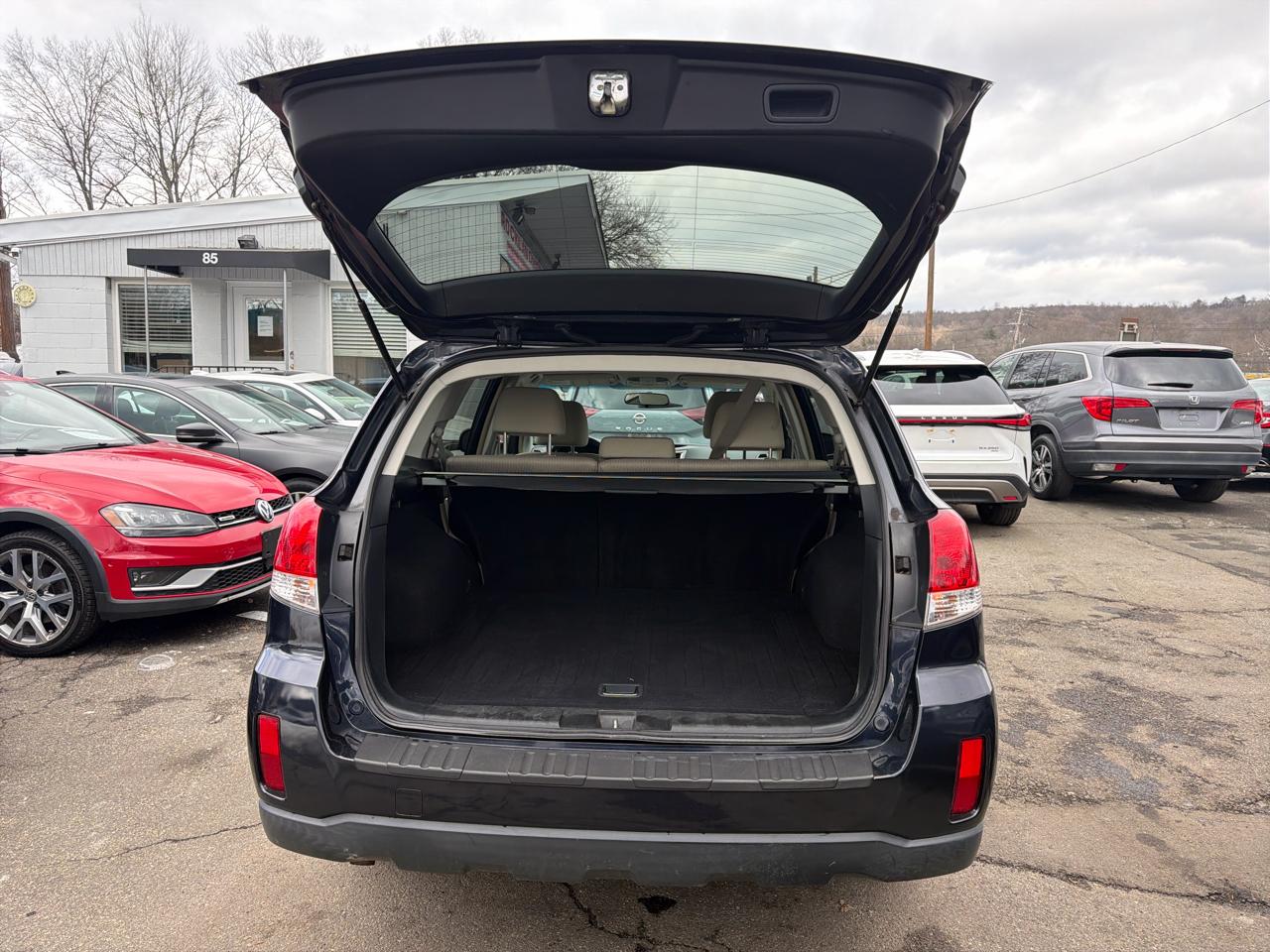 Subaru Outback 4dr Wgn H4 Auto 2.5i Premium 2012