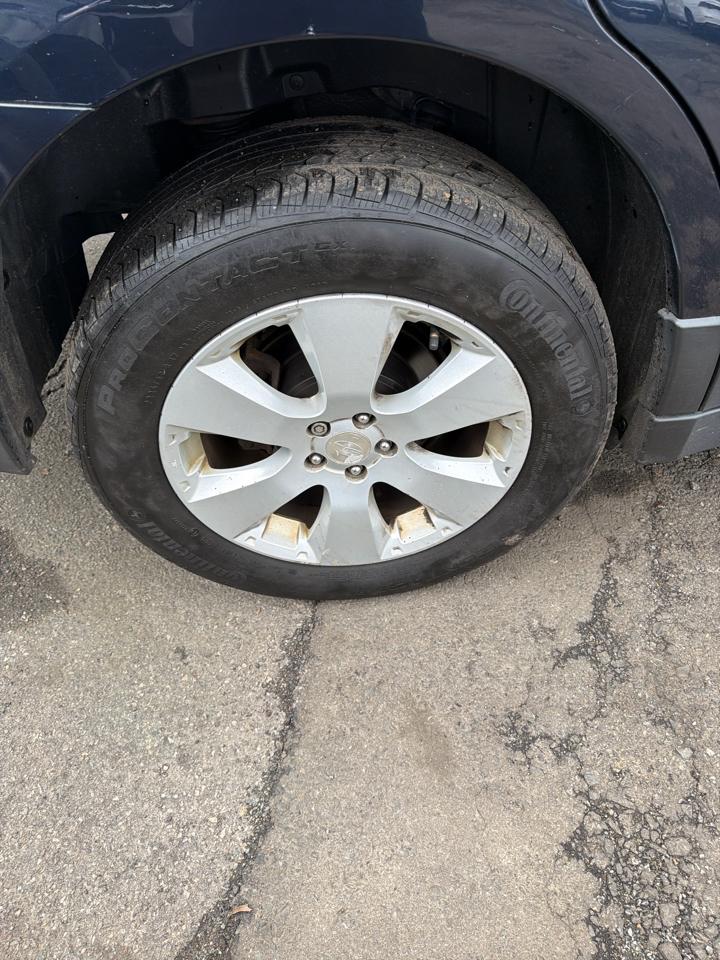 Subaru Outback 4dr Wgn H4 Auto 2.5i Premium 2012