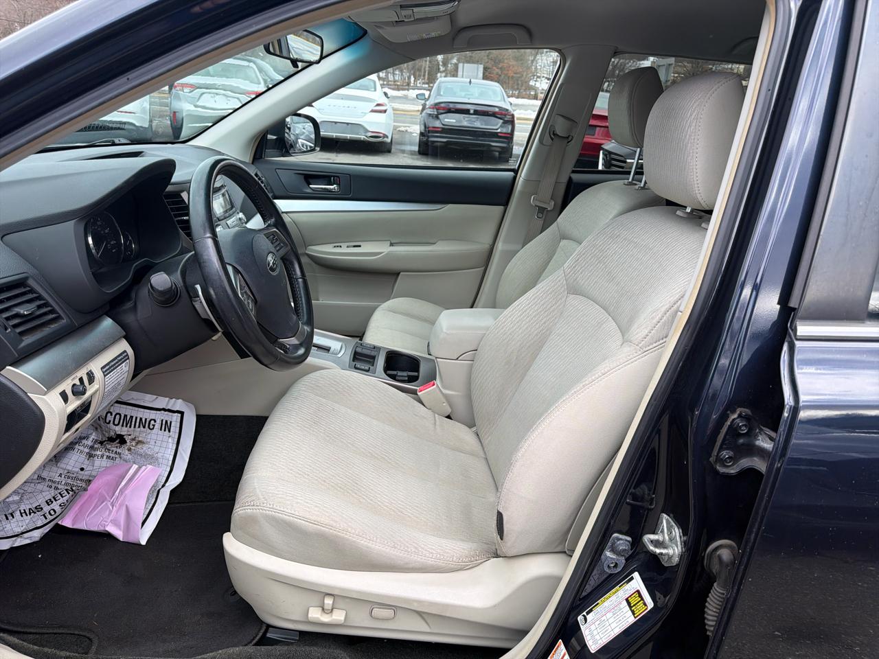 Subaru Outback 4dr Wgn H4 Auto 2.5i Premium 2012