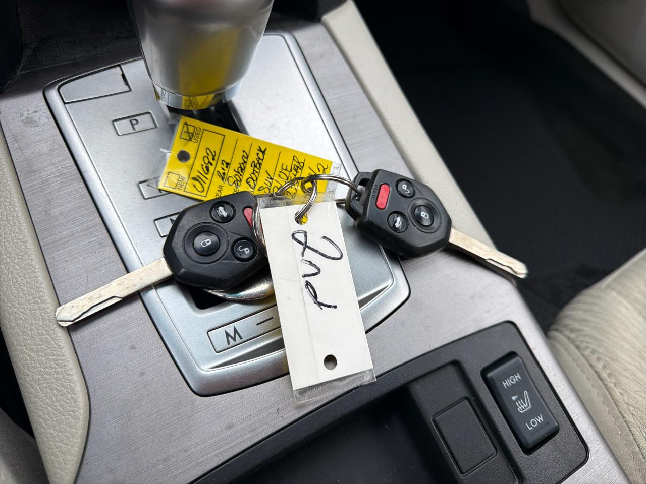 Subaru Outback 4dr Wgn H4 Auto 2.5i Premium 2012