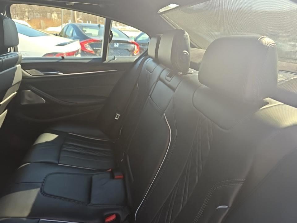 BMW 5 Series M550i xDrive Sedan 2018