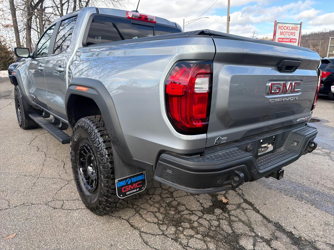 GMC Canyon 4WD Crew Cab AT4X 2024