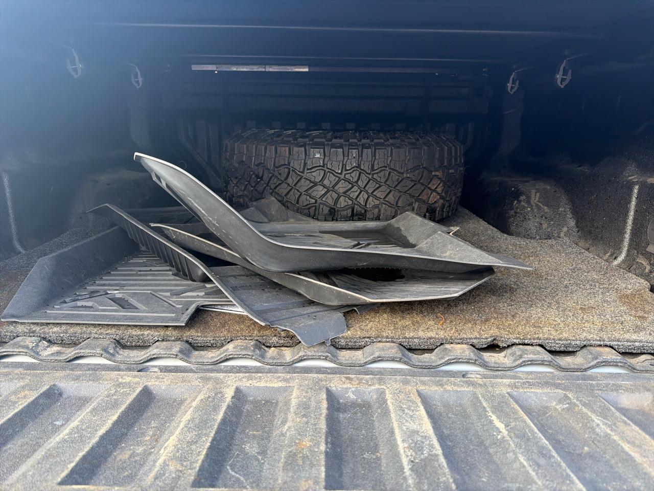 GMC Canyon 4WD Crew Cab AT4X 2024