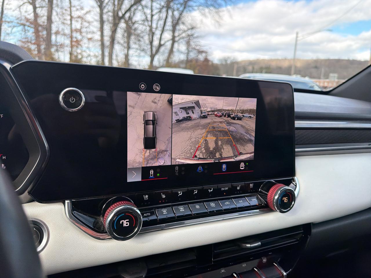 GMC Canyon 4WD Crew Cab AT4X 2024