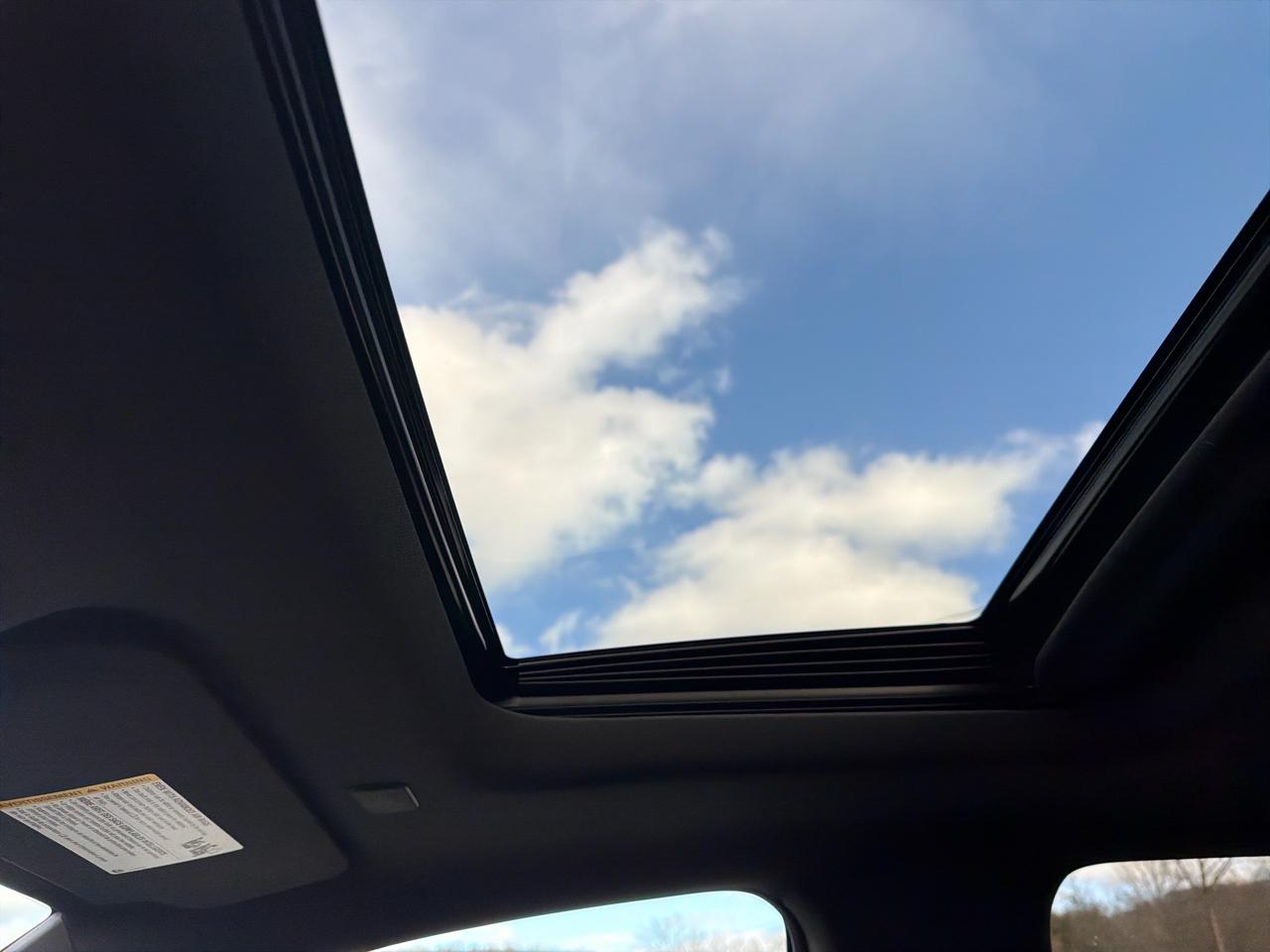 GMC Canyon 4WD Crew Cab AT4X 2024