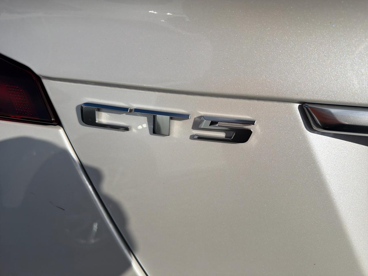 Cadillac CT5 4dr Sdn Premium Luxury 2022