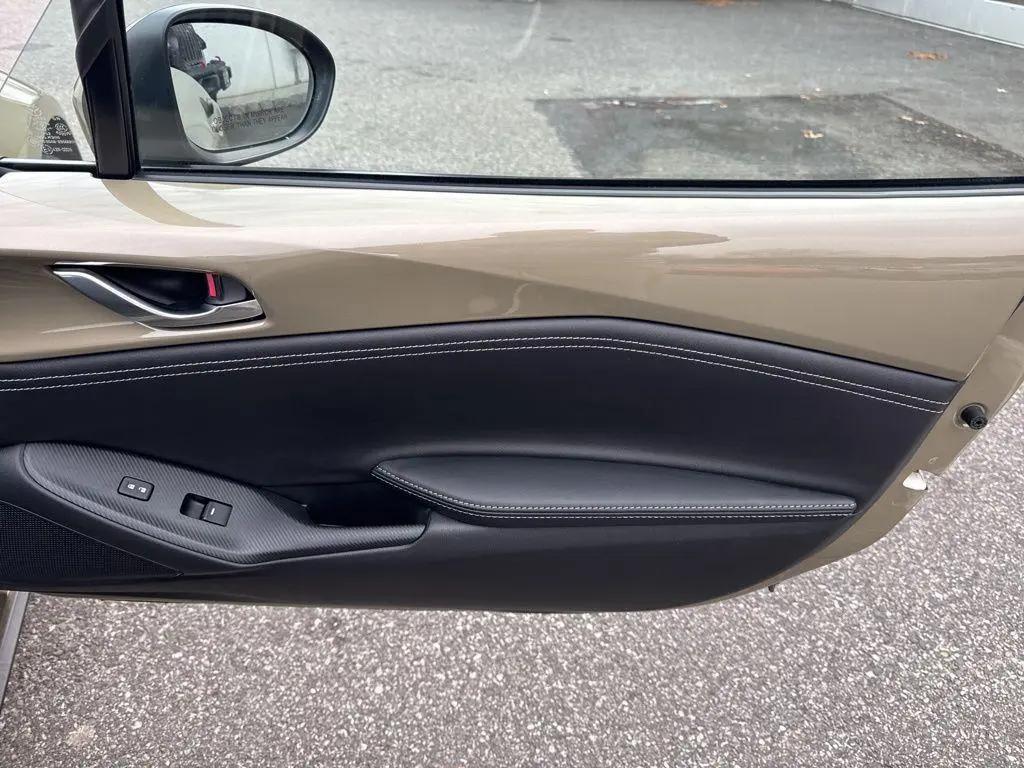 Mazda MX-5 Miata RF Grand Touring Auto 2024